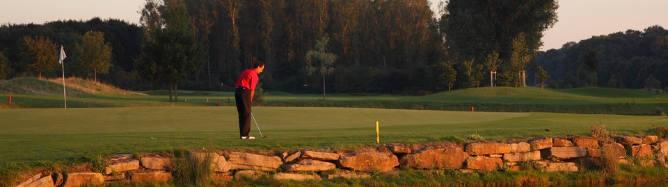 Golf auf flache Plätzen mit ständig gehendem Wind