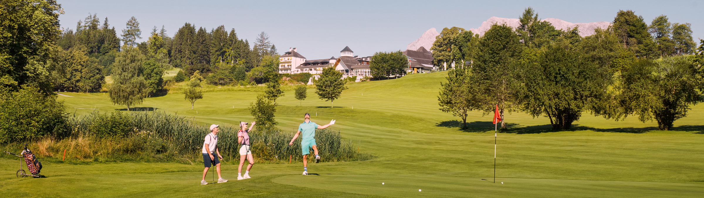 Berge, Golf und mehr bietet das IMLAUER Hotel Schloss Pichlarn 
