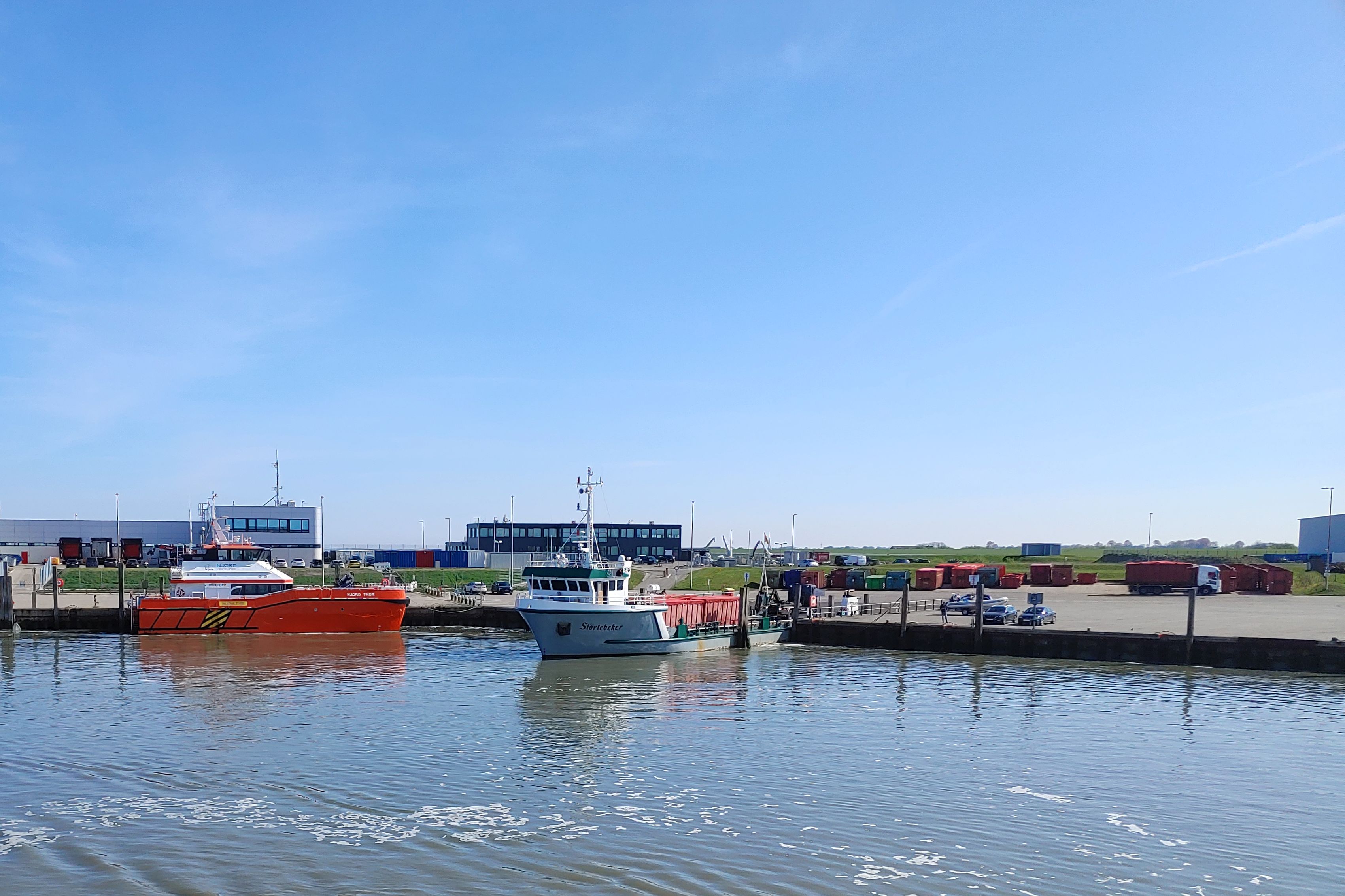 Norddeich: Hafen und Vorfreude